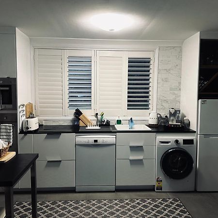 Luxury Boutique Self-Contained Private Granny Flat Villa Ormeau Eksteriør billede